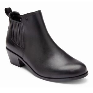 Vionic Bethany black leather Waterproof Chelsea ankle boots NWOB 9